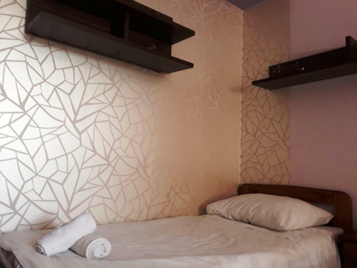 Apartament Kielce Fiolet Buitenkant foto